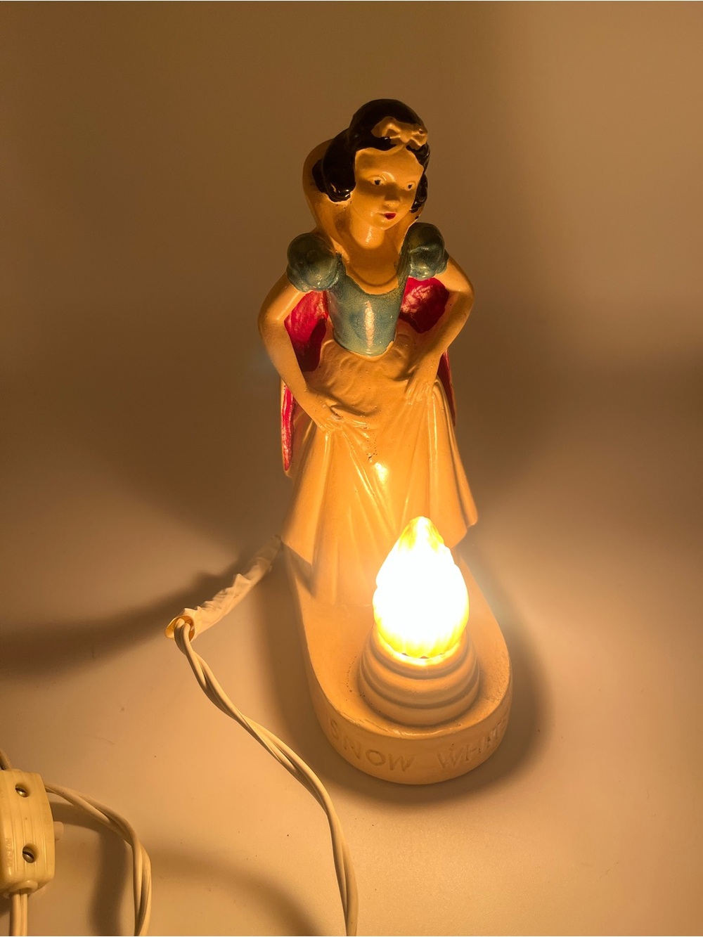 1938 Rare Antique Disney Snow White Table Lamp (Working) (Tested) by La Lamp
